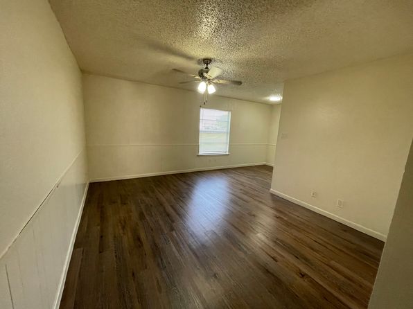1702 Kirk Ave #104