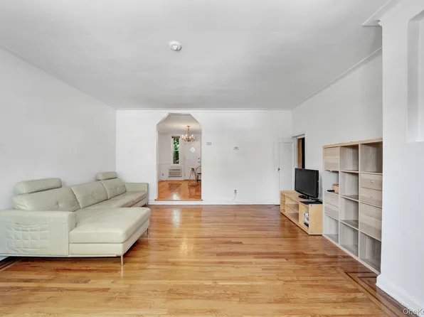 1945 Paulding Avenue, Bronx, NY 10462