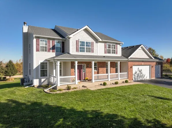 1284 Olive Ln, Hampshire, IL 60140