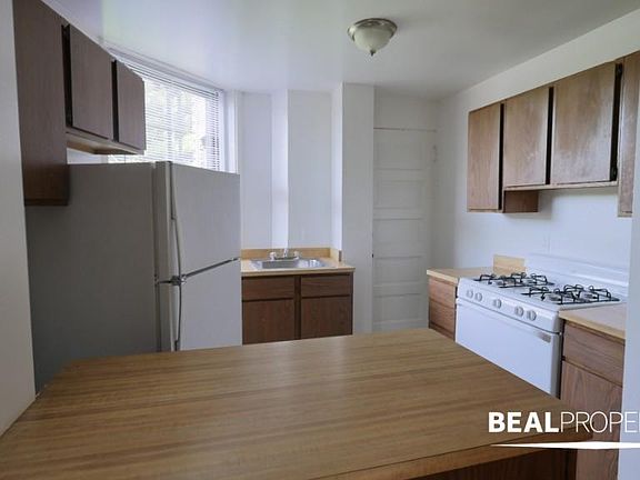 5th image of 434 W Belden Ave APT 5
