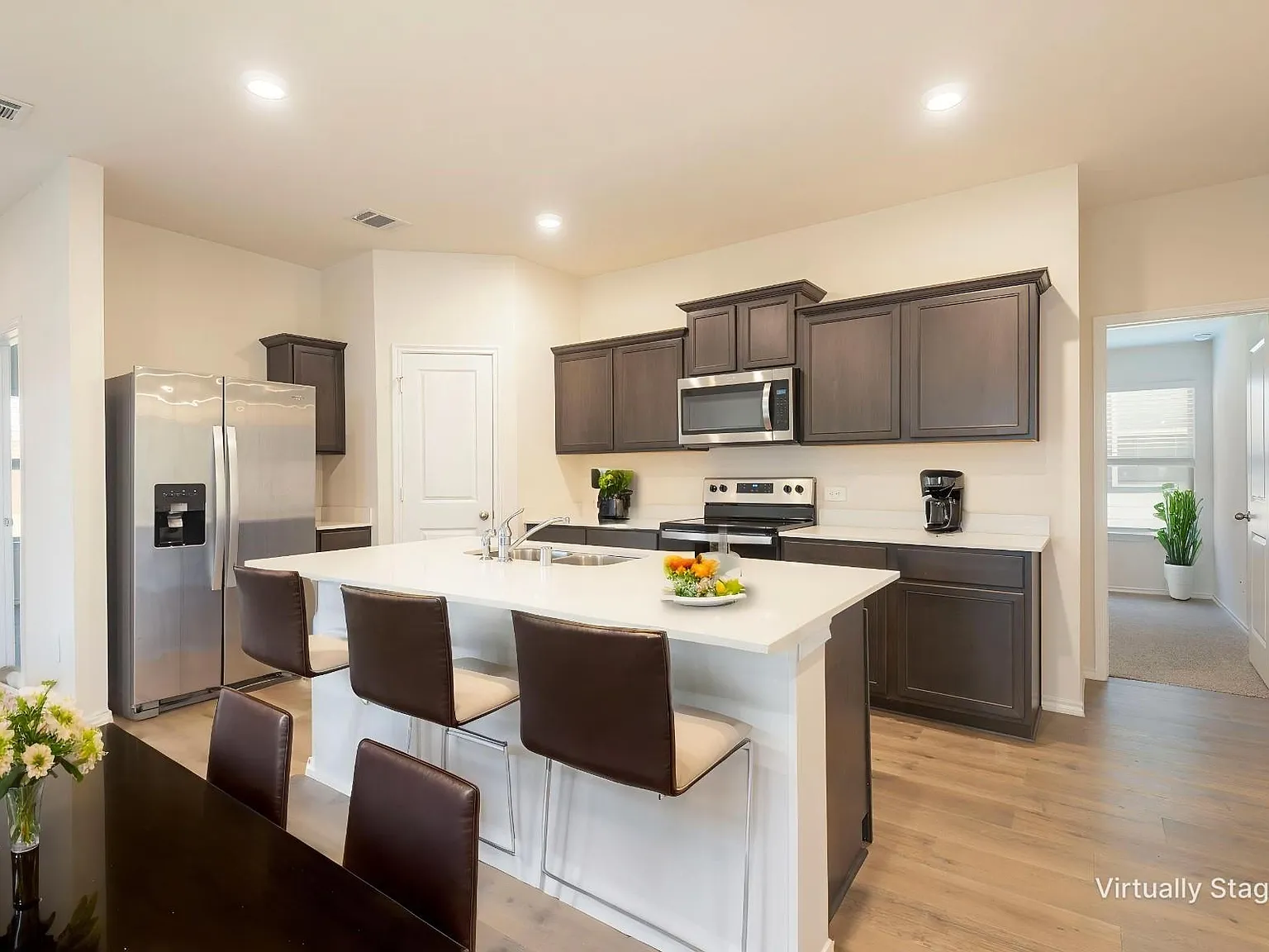 3 bed, 1506 sqft, $1,900 — Photo 2