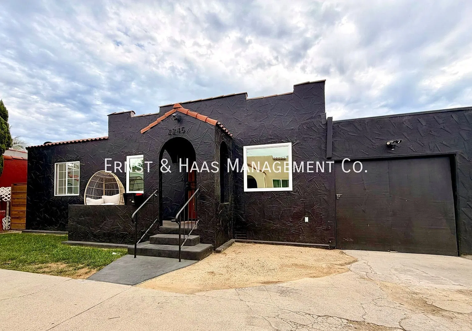 Beautifully Renovated Wrigley Home with A/C, EV Charging & Landscaped Yard! — Photo 1