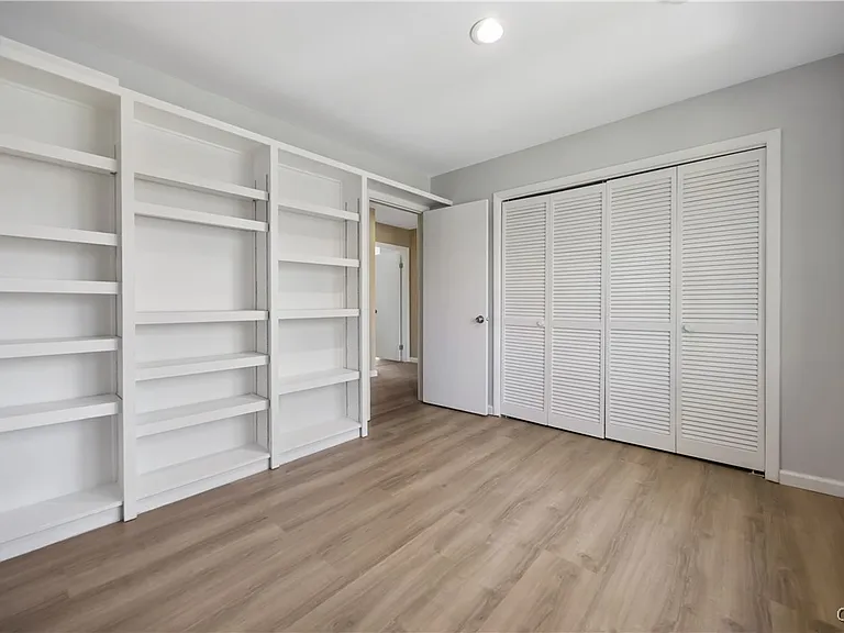 17 Jarvis Dr — Photo 17
