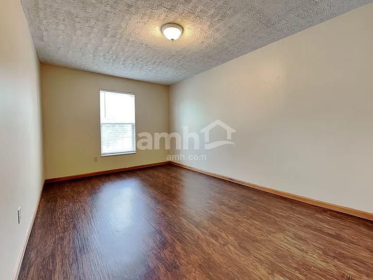 2358 Rosina Dr — Photo 17