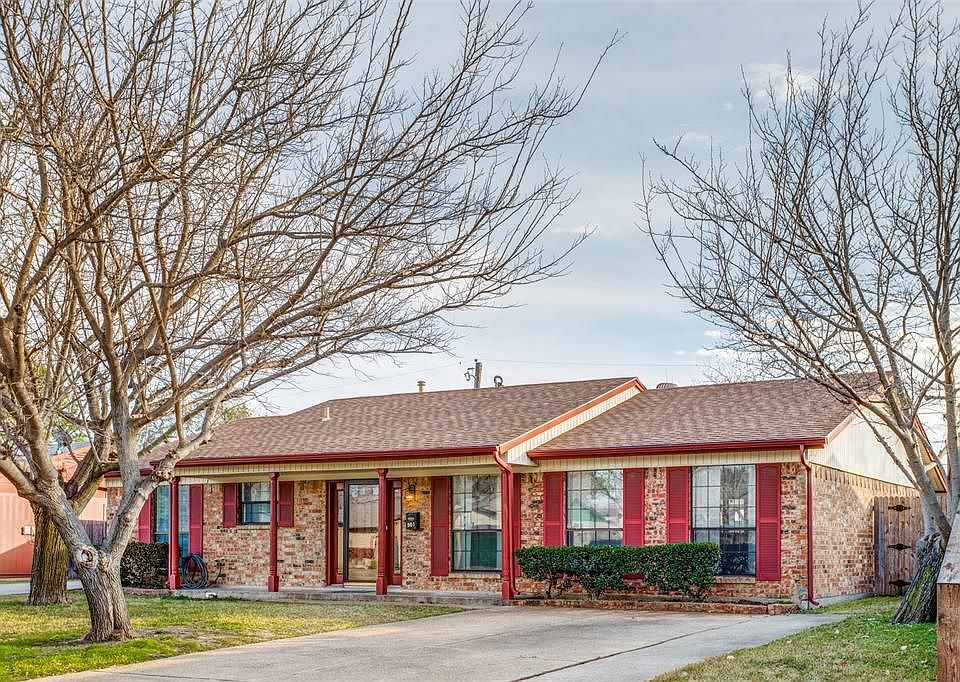 1st image of 501 San Carlos Dr