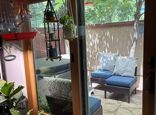 942 Q St #942, Sacramento, CA 95811