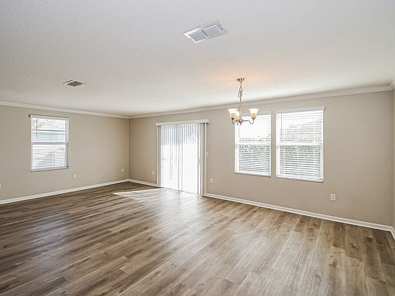 5th image of 2231 Pebble Point Dr