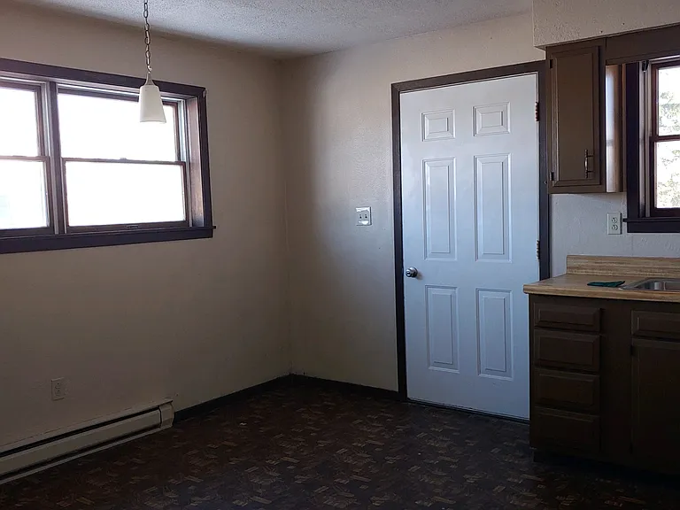 191 Lynch St — Photo 3