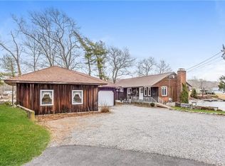 155 Oswegatchie Rd, Waterford, CT 06385