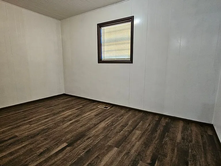 904 W Grant St — Photo 13