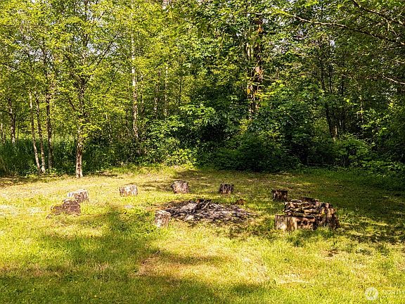 5th image of 1535 Ten Mile Road