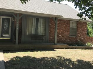 6053 Pflumm Rd, Shawnee, KS 66216