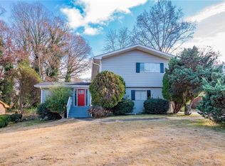 4557 Greenleaf Cir SW, Atlanta, GA 30331