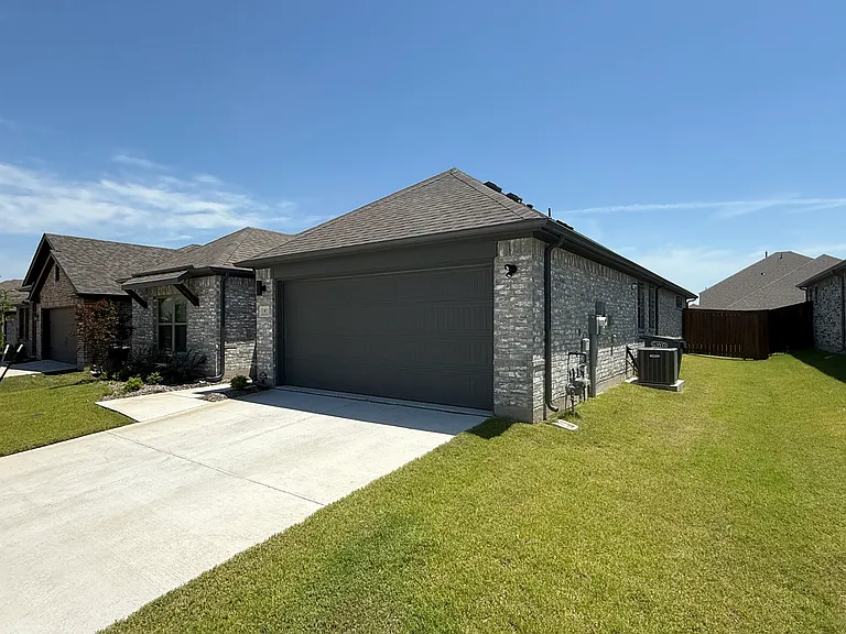 1911 Sandpiper Way — Photo 18