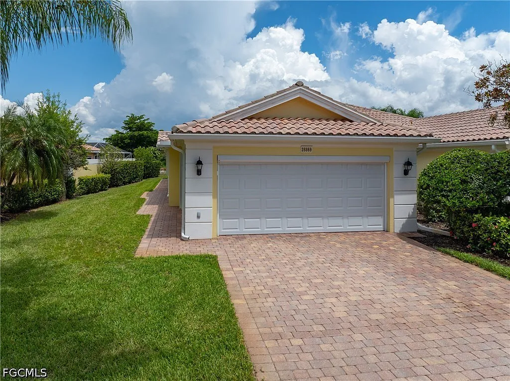 2 bed, 2.0 bath, 1534 sqft, $2,500 — Photo 3