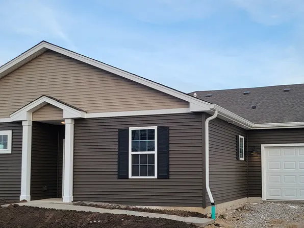 6423 Juniper Dr, Wonder Lake, IL 60097