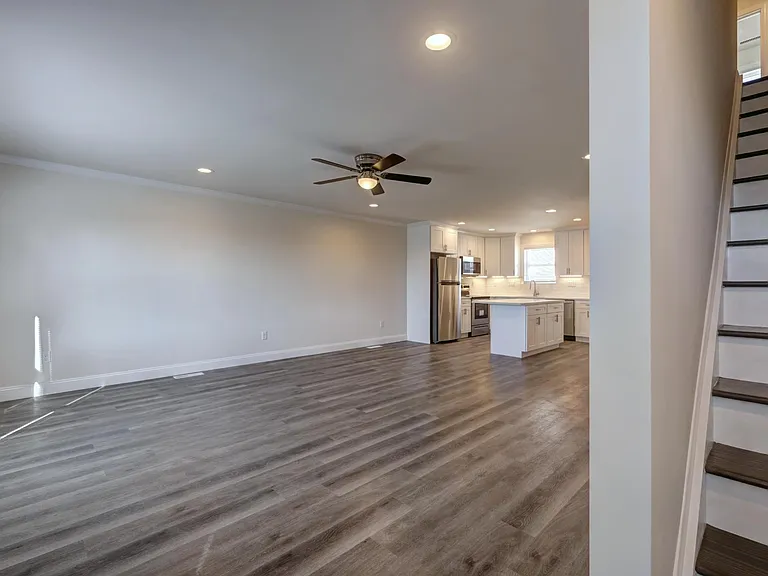 57 Bassett St — Photo 16