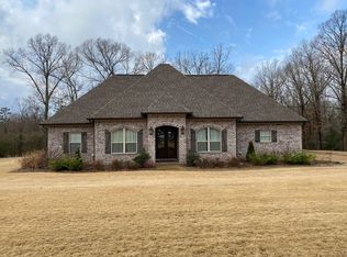 30 Pear Orchard Rd, Fulton, MS 38843