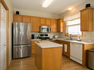 15117 Dupont Path, Apple Valley, MN 55124