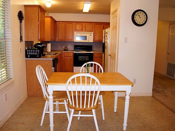 5th image of 1511 Hillview Dr