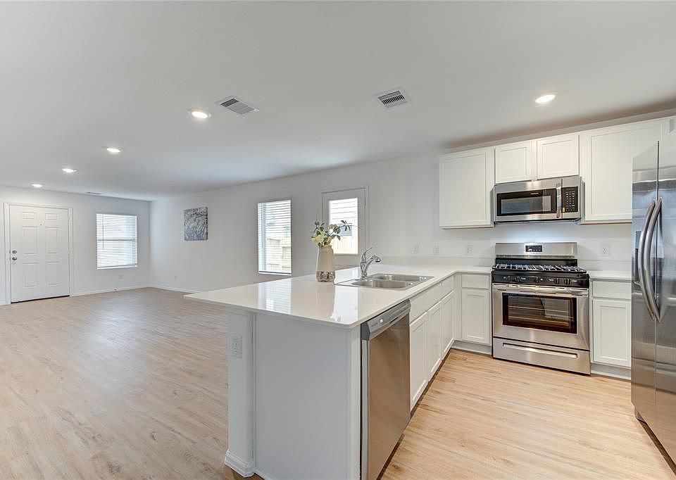1st image of 26903 Jasmine Breeze Dr