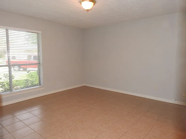 19902 Bishops Gate Ln — Photo 12