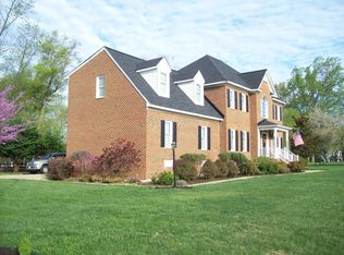 8348 Windsor Walk Ln, Mechanicsville, VA 23116