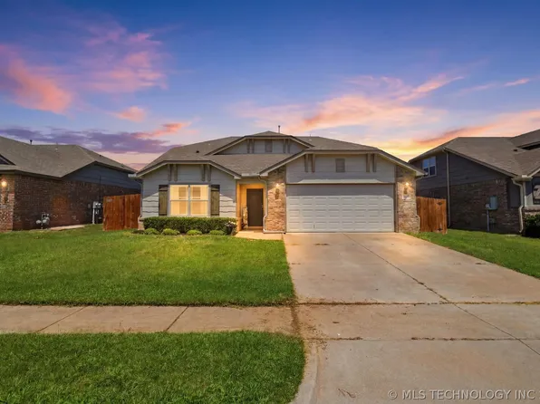 3913 W 104th Ct S, Jenks, OK 74037