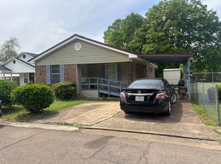 1103 19th St N, Columbus, MS 39701