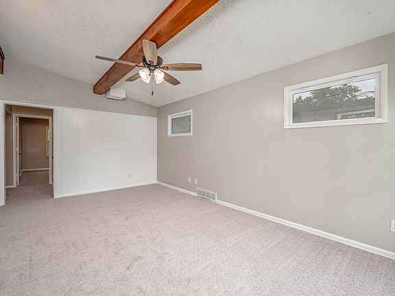 5th image of 461 S Westview Dr