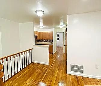 2nd image of 455 Torry Ave #2A