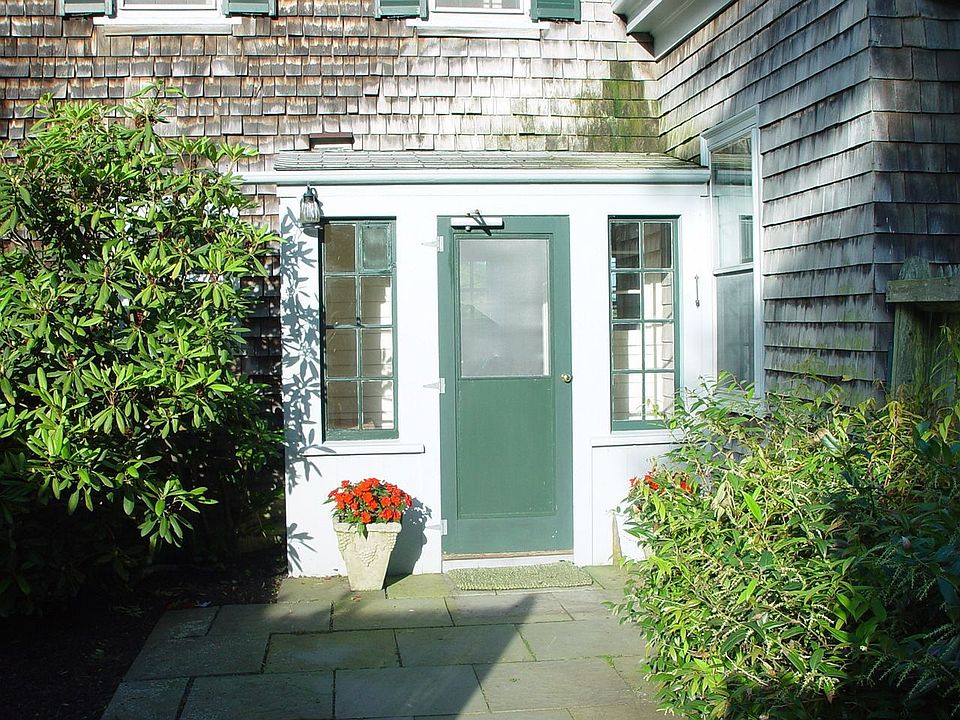 605 Paradise Ave, Middletown, RI 02842 Zillow