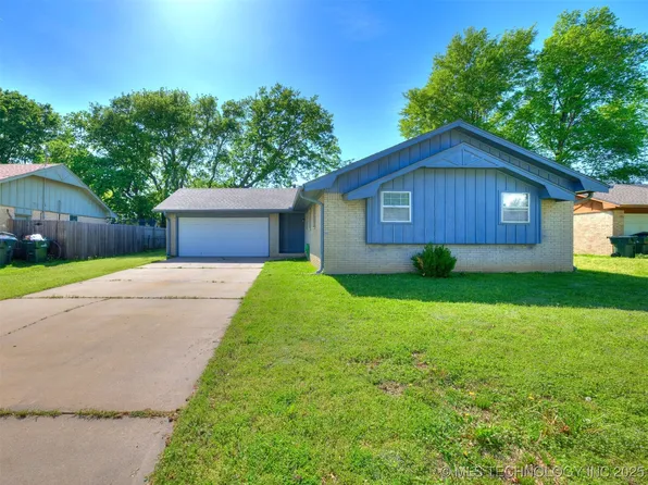 409 N Chambers Trl, Claremore, OK 74017