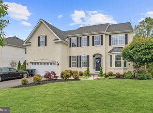 35 Buckingham Dr, Berlin, NJ 08009