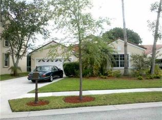 318 Lake Crest Ct, Weston, FL 33326
