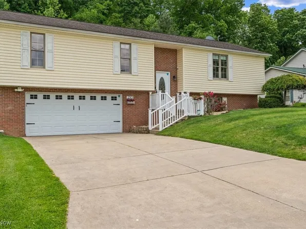 210 E Wildwood Dr, Parkersburg, WV 26101