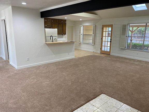 2nd image of 4502 Fannin Ave