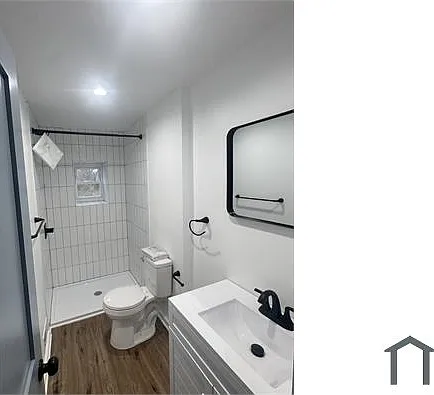 3 bed, 930 sqft, $1,800 — Photo 3