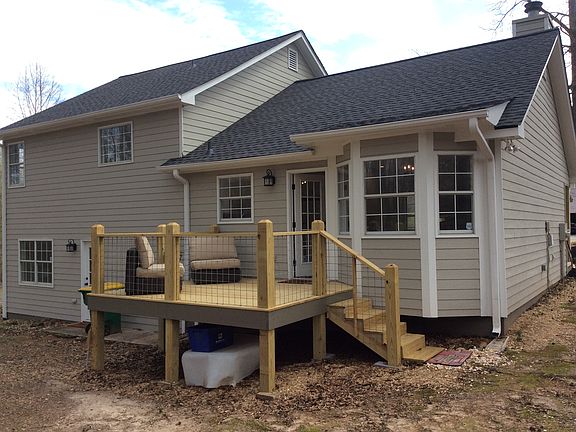 New roof
New paint
Updated