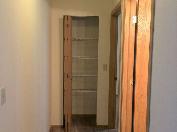 5th image of W168N11278 Western Ave APT 109