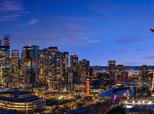 317 Highland Dr, Seattle, WA 98109