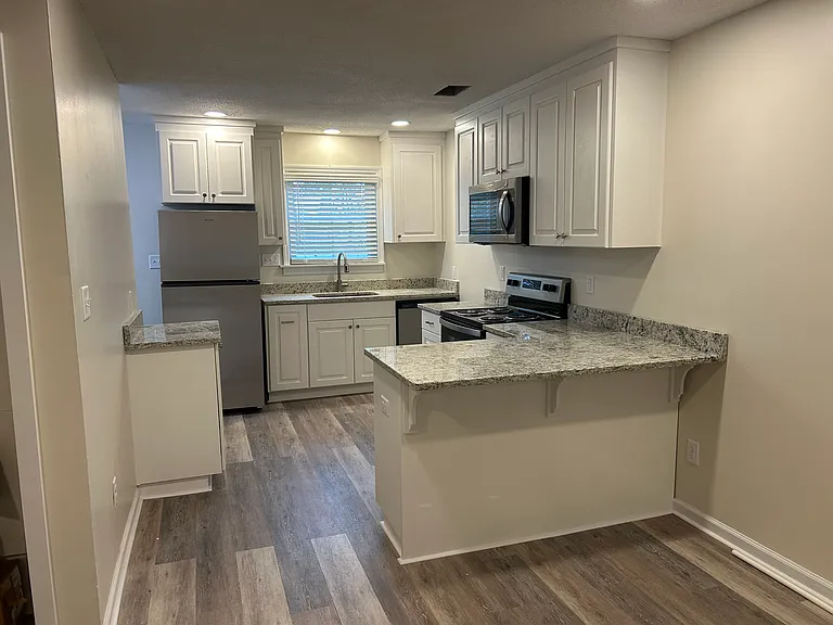 509 Park Ln — Photo 6