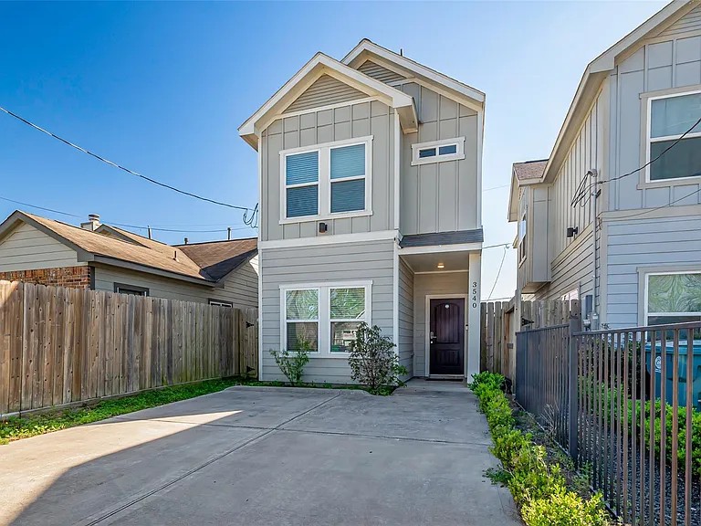 3540 Rebecca St — Photo 1