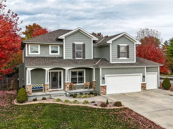 3112 SE Brookside Ct, Lees Summit, MO 64063