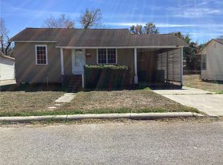 1112 E 4th St, Alice, TX 78332