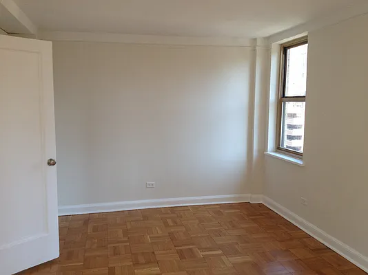 Rented by Stonehenge NYC LLC | media 5