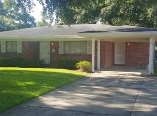901 McCall St, Lake Charles, LA 70607