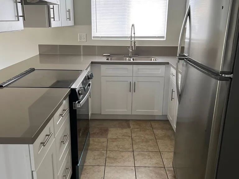 2401-2423 N Pattiglen Ave — Photo 3