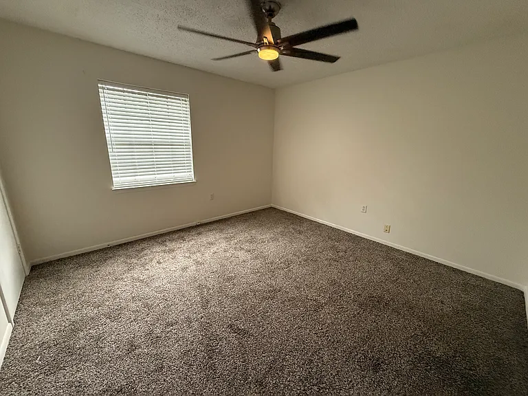 537A Schneider Dr — Photo 18