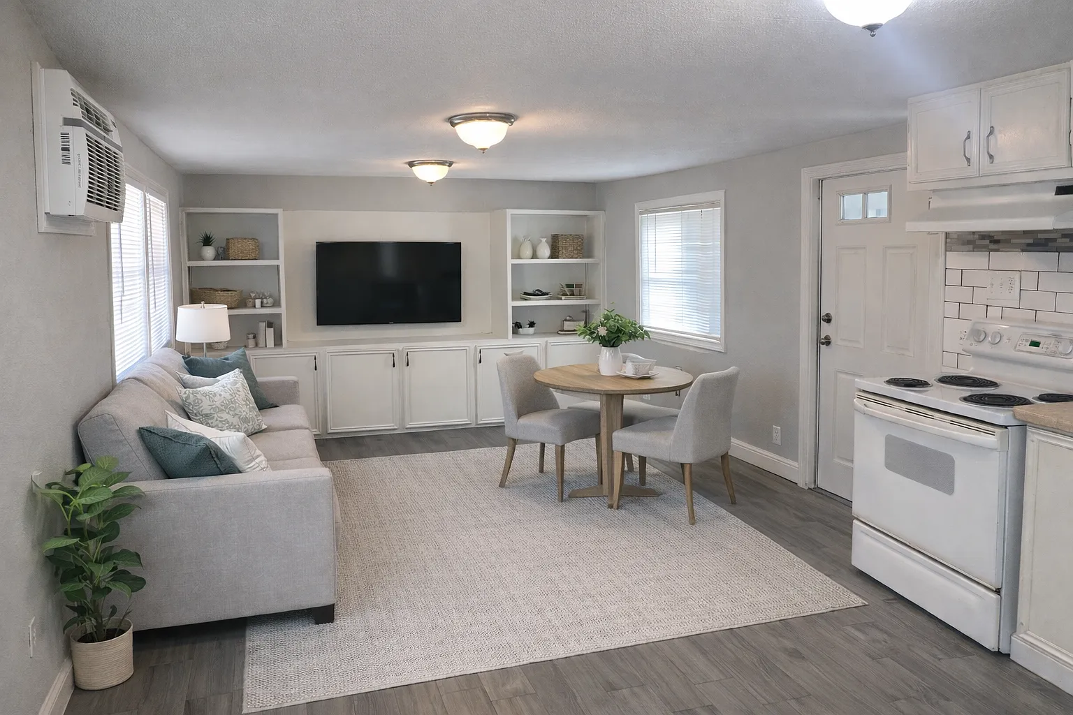 2 bed, 800 sqft, $850 — Photo 1
